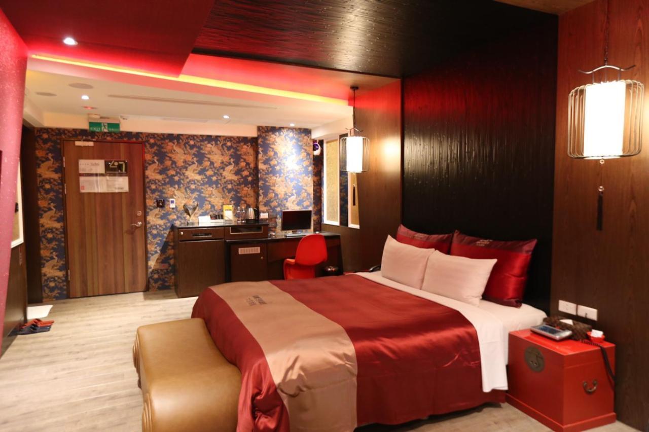 Yosemite Motel - Taiyuan Branch Taichung Bagian luar foto